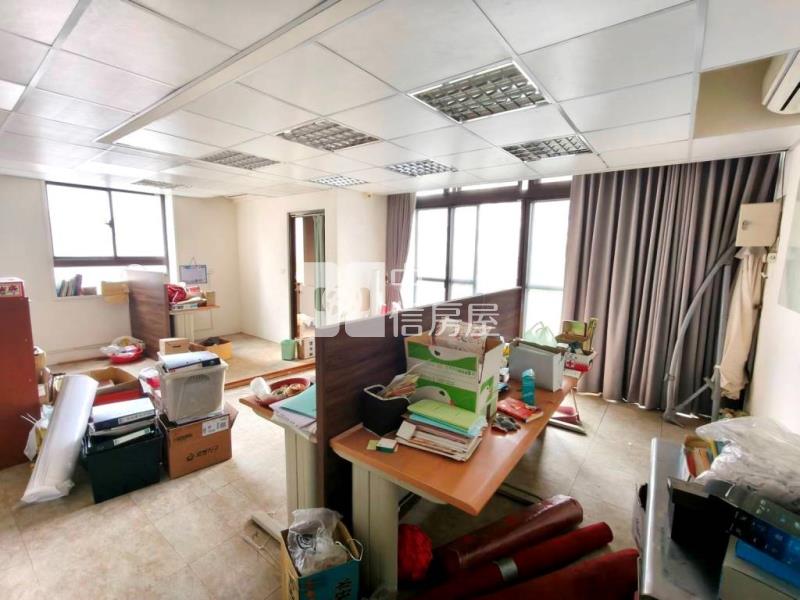 【新世紀】內壢商圈三角窗電梯透店房屋室內格局與周邊環境