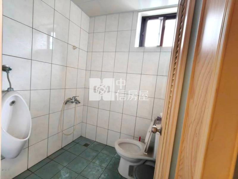 【新世紀】內壢商圈三角窗電梯透店房屋室內格局與周邊環境