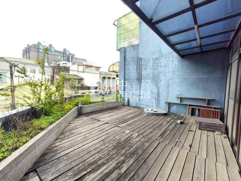 【新世紀】內壢商圈三角窗電梯透店房屋室內格局與周邊環境