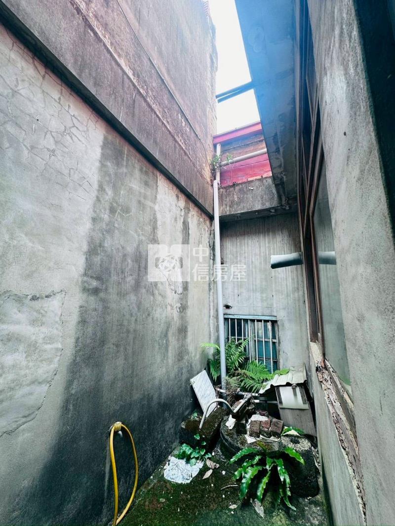 富岡市區需整理透天房屋室內格局與周邊環境