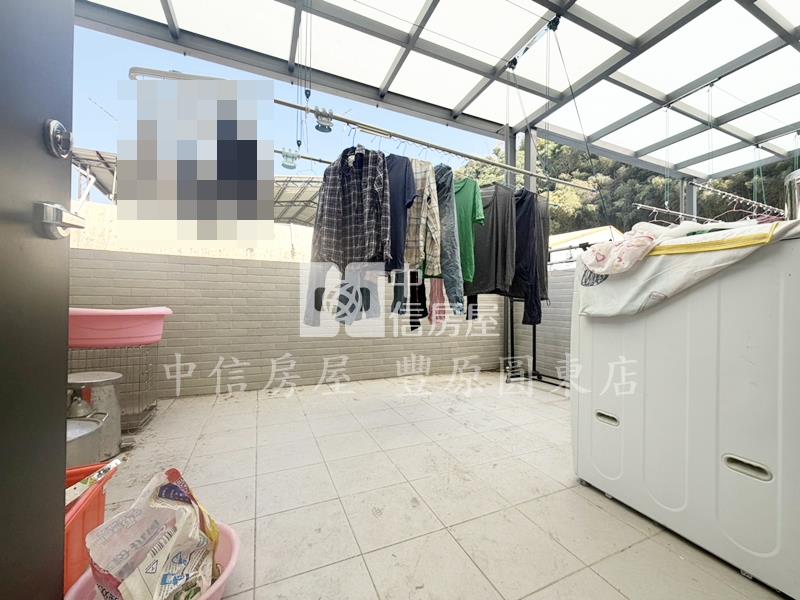 東坑社區透天房屋室內格局與周邊環境