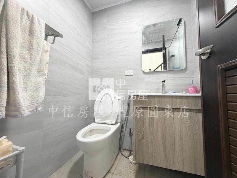 東坑社區透天房屋室內格局與周邊環境