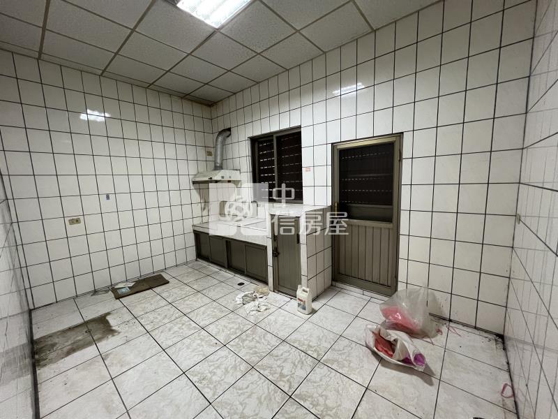 忠福商圈傳家金透店房屋室內格局與周邊環境