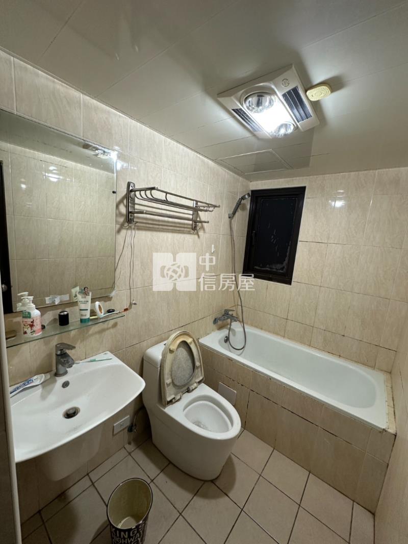 鴻築新巴黎大三房雙車超值釋出房屋室內格局與周邊環境