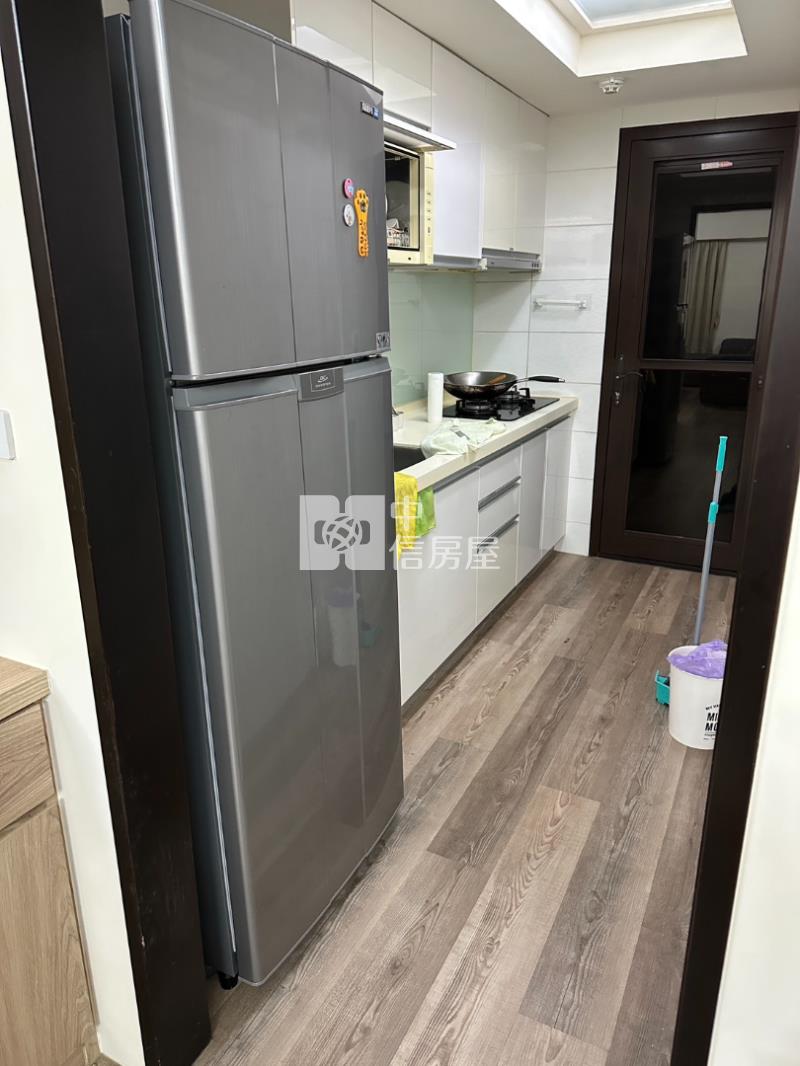 鴻築新巴黎大三房雙車超值釋出房屋室內格局與周邊環境