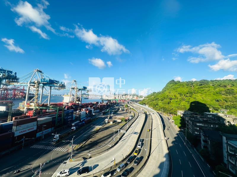 ▲港都明珠海景三房車位房屋室內格局與周邊環境