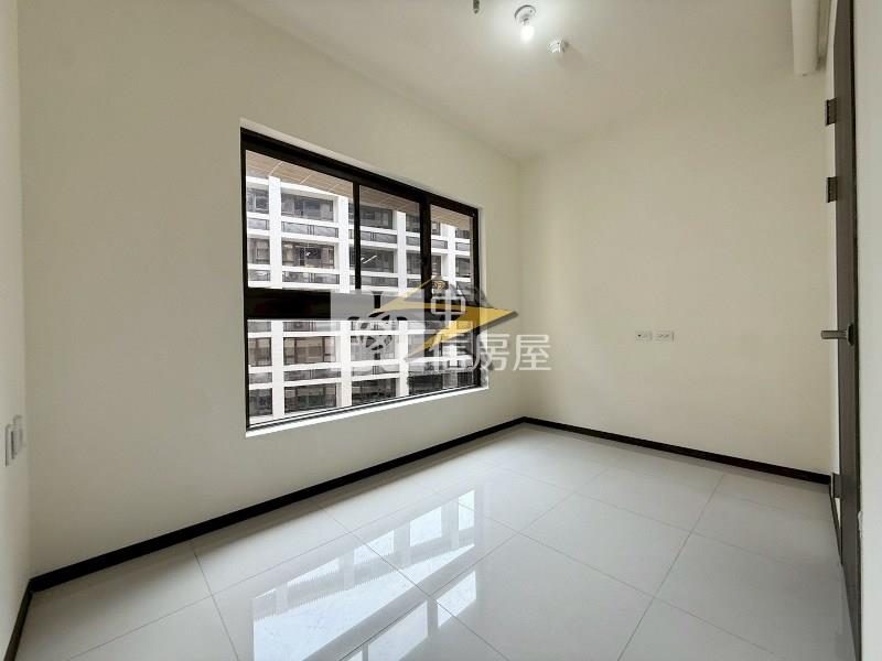 【星鑽】A18高鐵站前-亞昕喜徠登正2房車房屋室內格局與周邊環境