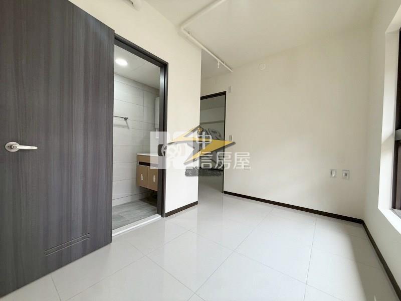 【星鑽】A18高鐵站前-亞昕喜徠登正2房車房屋室內格局與周邊環境