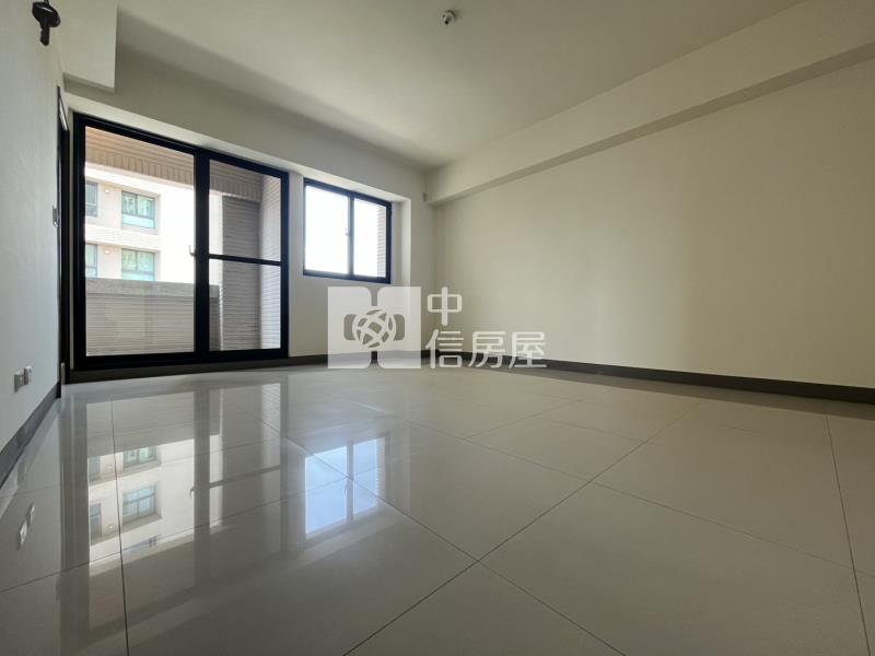 鳳山市區氣派五樓店面房屋室內格局與周邊環境