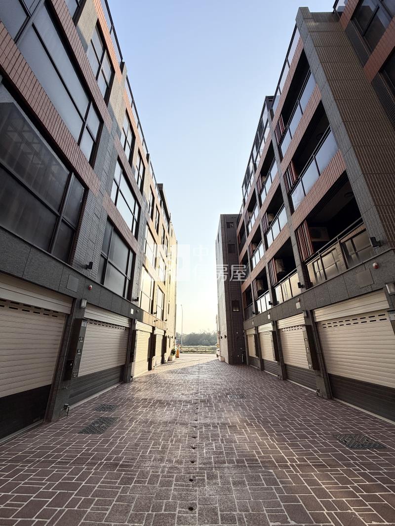 【神馬】客運園區邊間精美透天房屋室內格局與周邊環境