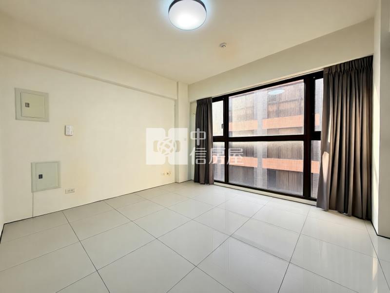 【神馬】客運園區邊間精美透天房屋室內格局與周邊環境