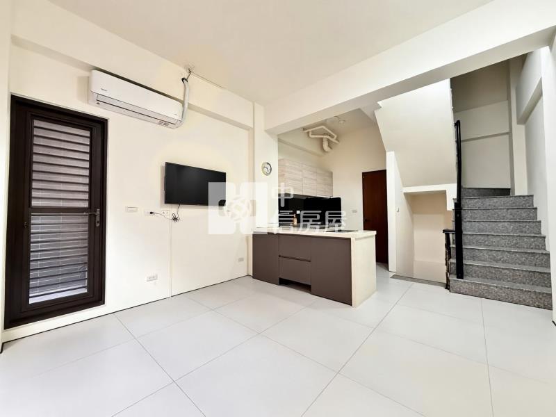 【神馬】客運園區邊間精美透天房屋室內格局與周邊環境