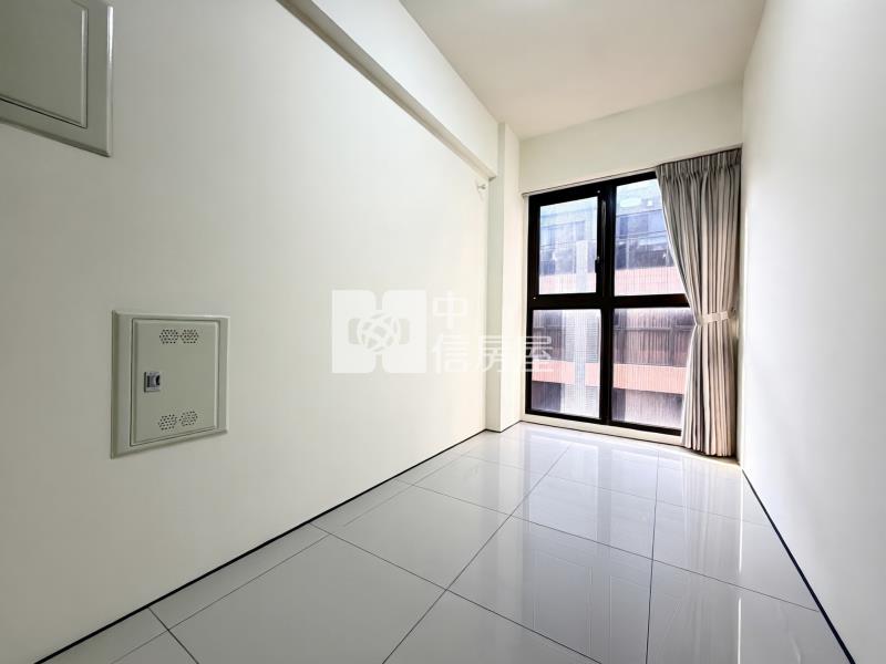 【神馬】客運園區邊間精美透天房屋室內格局與周邊環境