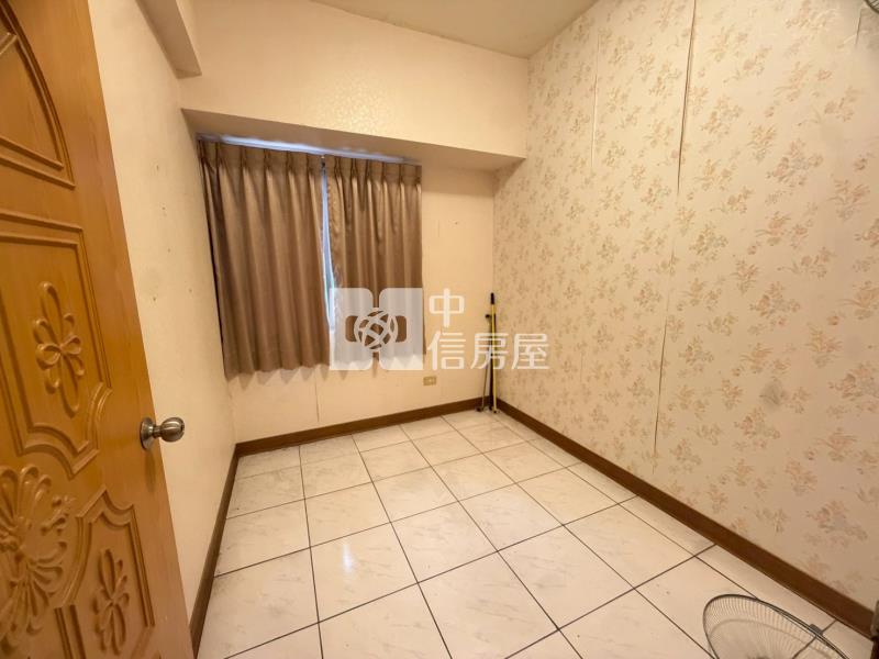 近東海大學、家樂福樓店房屋室內格局與周邊環境