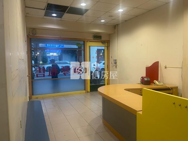 近潛龍國小大地坪透天房屋室內格局與周邊環境