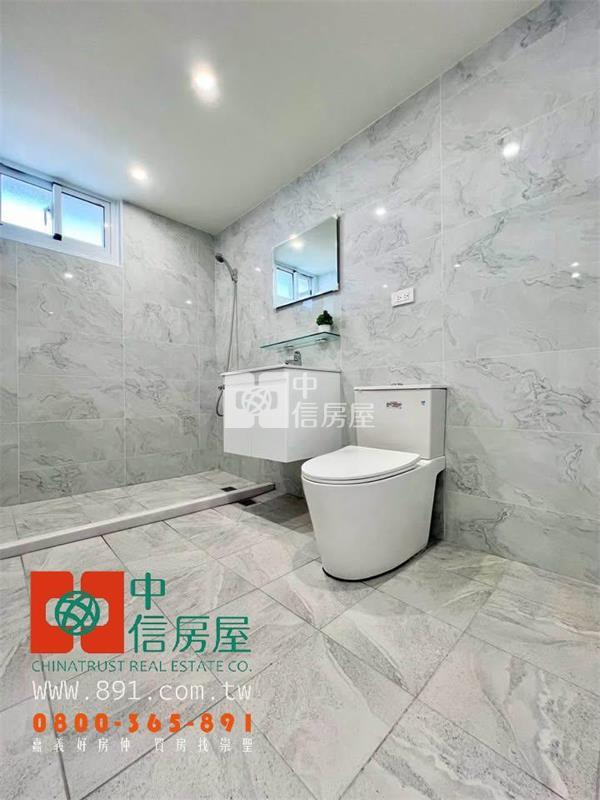 鐵馬道旁車位4房房屋室內格局與周邊環境