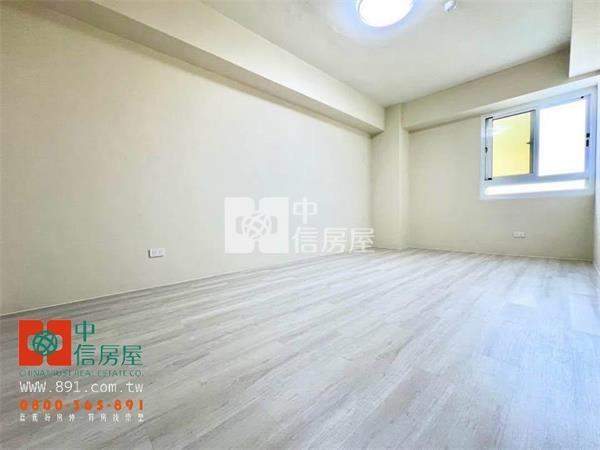 鐵馬道旁車位4房房屋室內格局與周邊環境