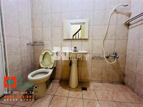 後庄商圈車庫別墅房屋室內格局與周邊環境