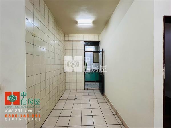 後庄商圈車庫別墅房屋室內格局與周邊環境