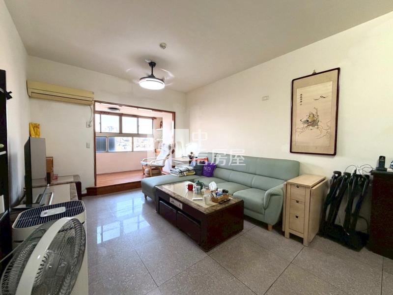 由鉅八大家三房平車高樓無限視野房屋室內格局與周邊環境