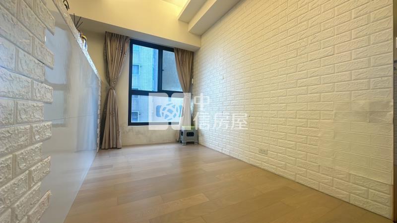 桃鶯商圈康鈞賦2+1房車房屋室內格局與周邊環境