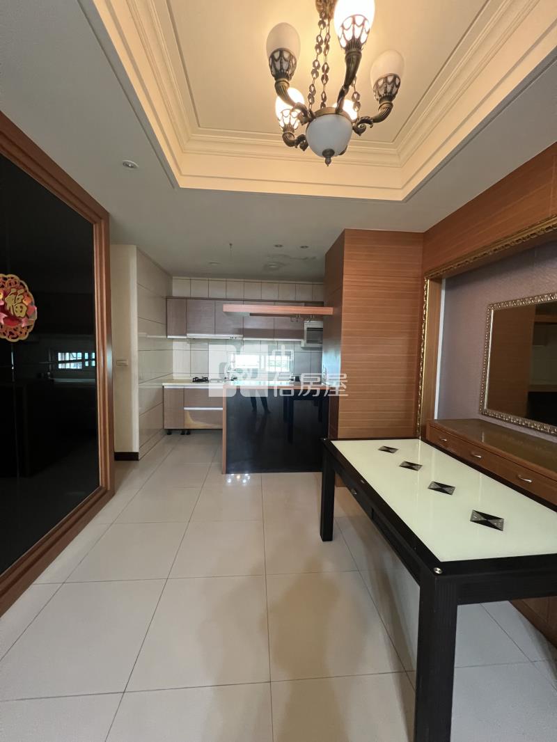 【奔馳】中正藝墅透天別墅房屋室內格局與周邊環境