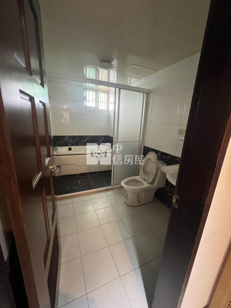 【奔馳】中正藝墅透天別墅房屋室內格局與周邊環境