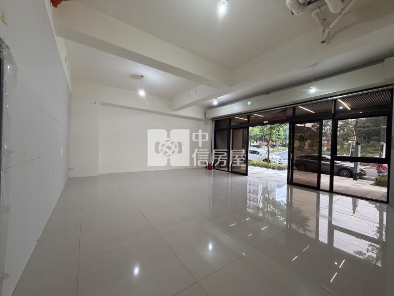 楊梅宜誠阿麗拉面寬大店面