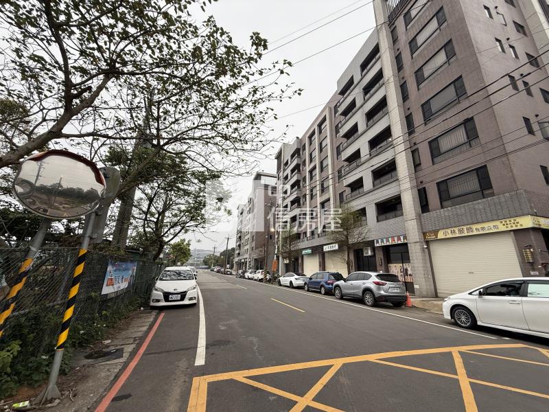 楊梅宜誠阿麗拉面寬大店面房屋室內格局與周邊環境