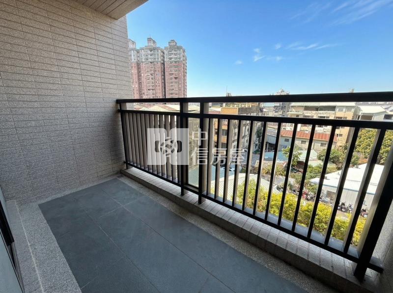 富宇豐馥三房雙平車房屋室內格局與周邊環境