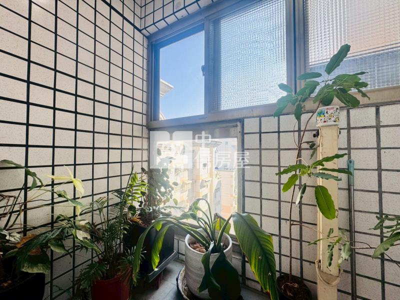 斗六水岸公園三房平車輕裝視野戶房屋室內格局與周邊環境