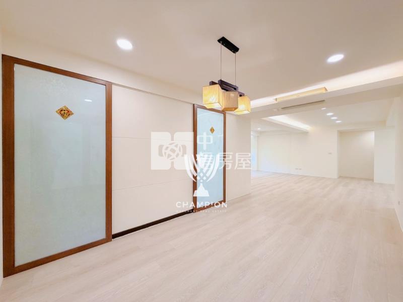 【冠軍商仲】大慶兩戶打通美四房房屋室內格局與周邊環境