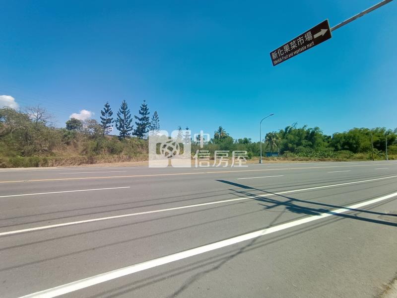 ㊣新化台20線正20米，低總價大面寬農地房屋室內格局與周邊環境