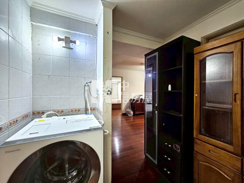 學府路角間6大房車位房屋室內格局與周邊環境