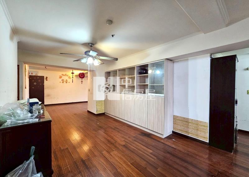 學府路角間6大房車位房屋室內格局與周邊環境