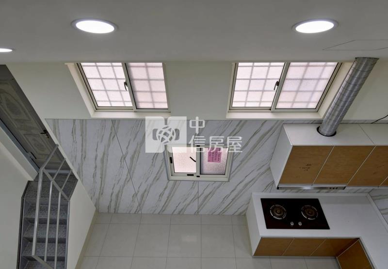 集福街雙面路雙車庫透天房屋室內格局與周邊環境