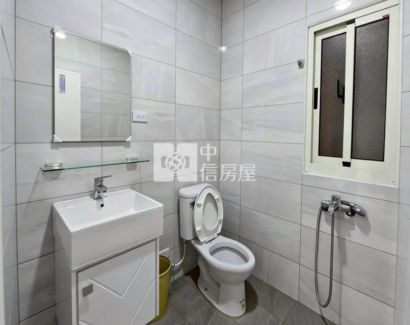 集福街雙面路雙車庫透天房屋室內格局與周邊環境