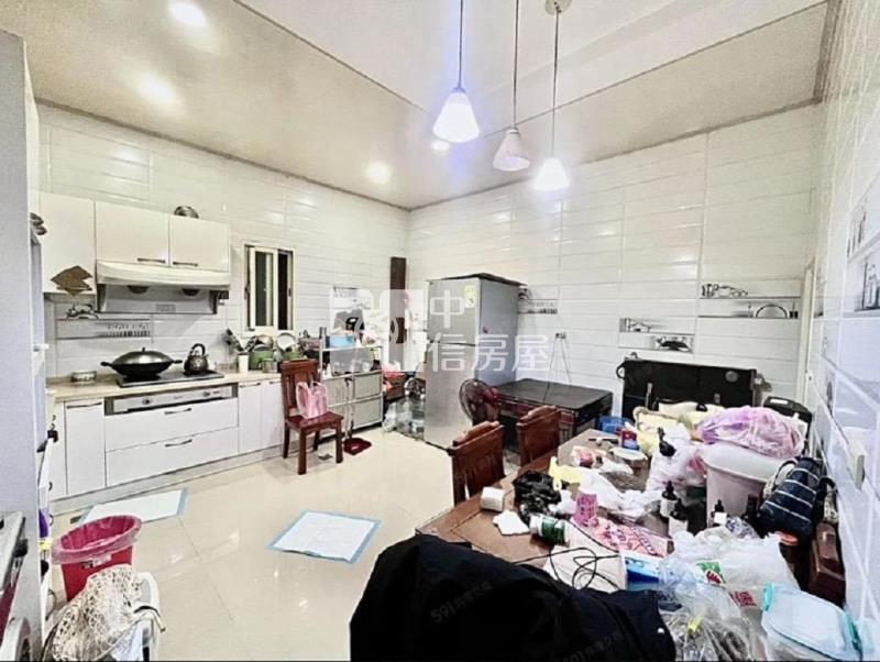 內壢前站前院停車美透天(中信卓越團隊)房屋室內格局與周邊環境