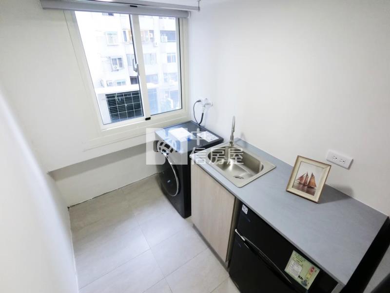 教育大學投報5.5%收租電梯5套房屋室內格局與周邊環境