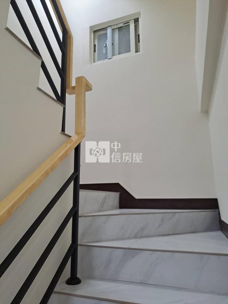 近A22捷運站全新電梯美透天房屋室內格局與周邊環境