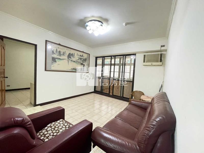 桃園火車站站前商圈低公設華廈3改2房車房屋室內格局與周邊環境