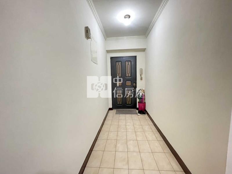 桃園火車站站前商圈低公設華廈3改2房車房屋室內格局與周邊環境