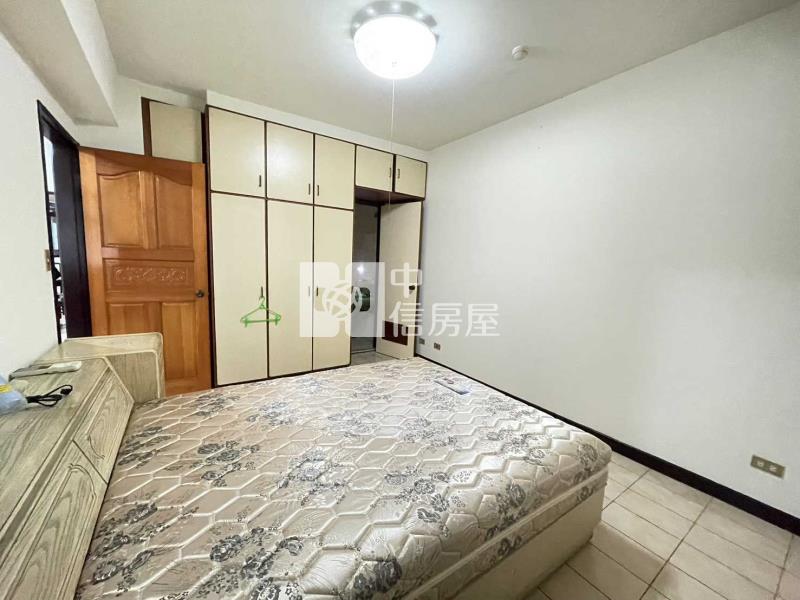 桃園火車站站前商圈低公設華廈3改2房車房屋室內格局與周邊環境