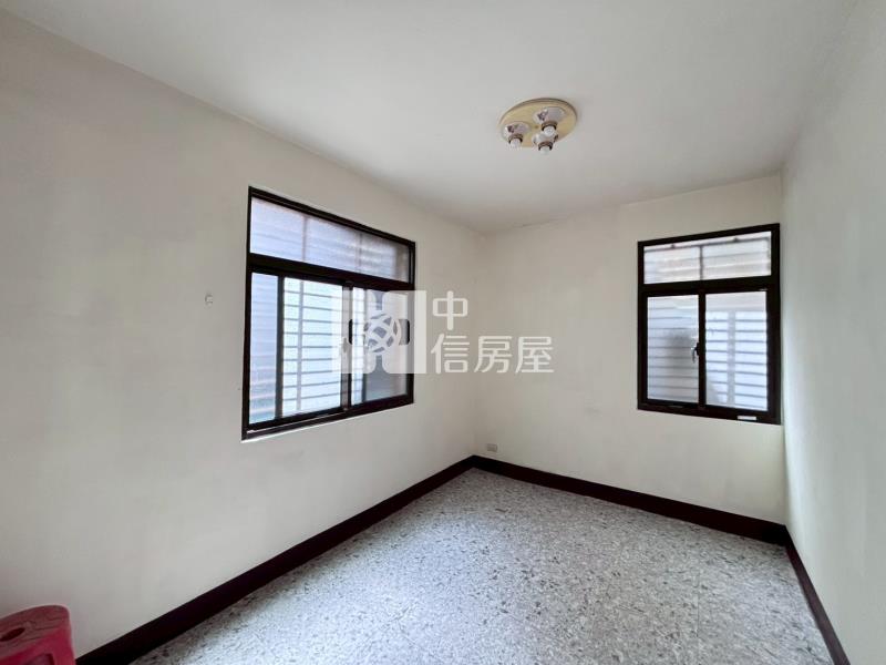 中壢新屋交流道大地坪透天房屋室內格局與周邊環境