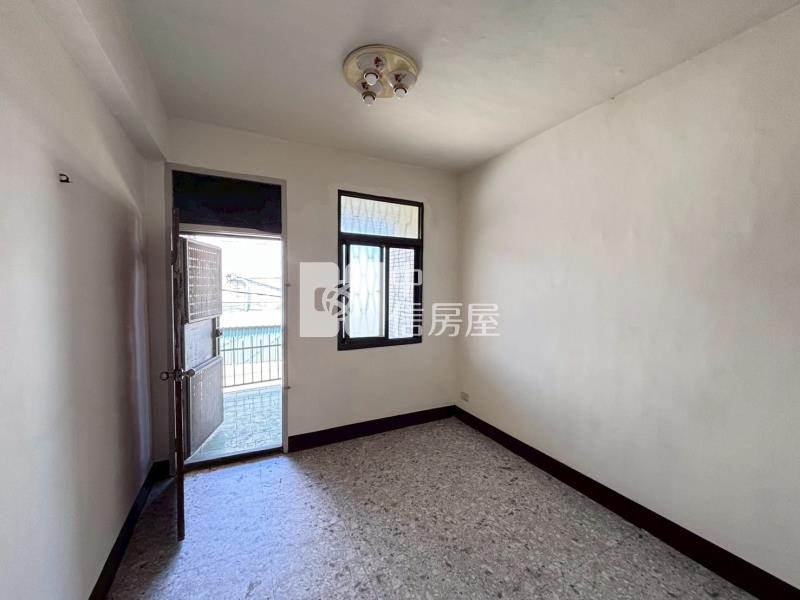 中壢新屋交流道大地坪透天房屋室內格局與周邊環境