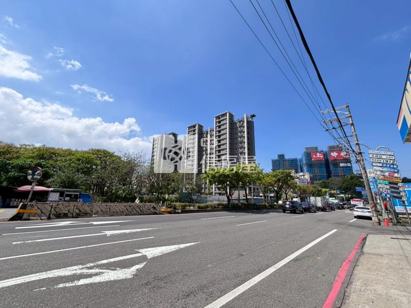 中壢新屋交流道大地坪透天房屋室內格局與周邊環境