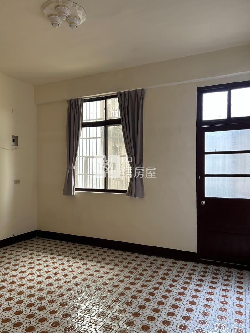 平鎮龍岡超便宜透天房屋室內格局與周邊環境