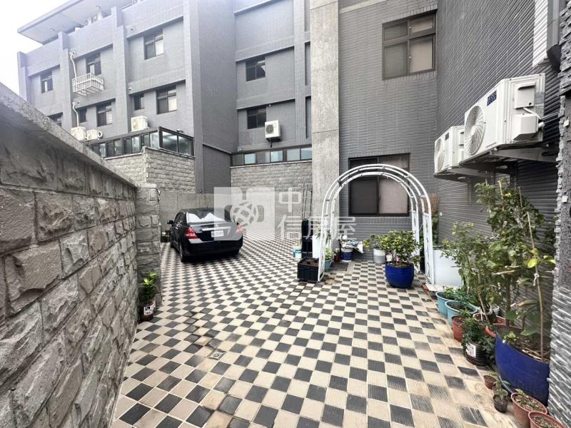 富岡車站2鐘大地坪5車位電梯別墅房屋室內格局與周邊環境