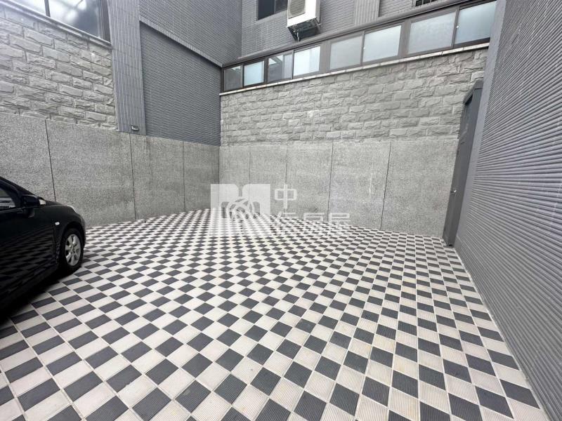 富岡車站2鐘大地坪5車位電梯別墅房屋室內格局與周邊環境