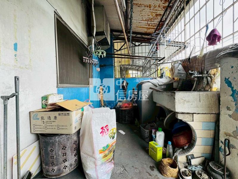 苗栗商業區 買地送平房房屋室內格局與周邊環境